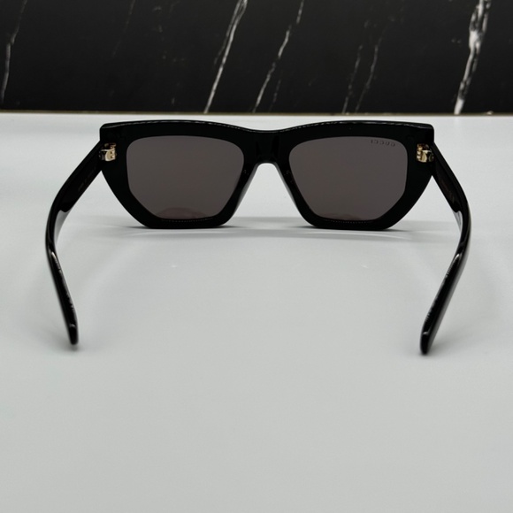 NEW GG1520S 001 GUCCI BLACK GREY GEOMETRIC WOMEN GUCCI SUNGLASSES - Picture 8 of 13